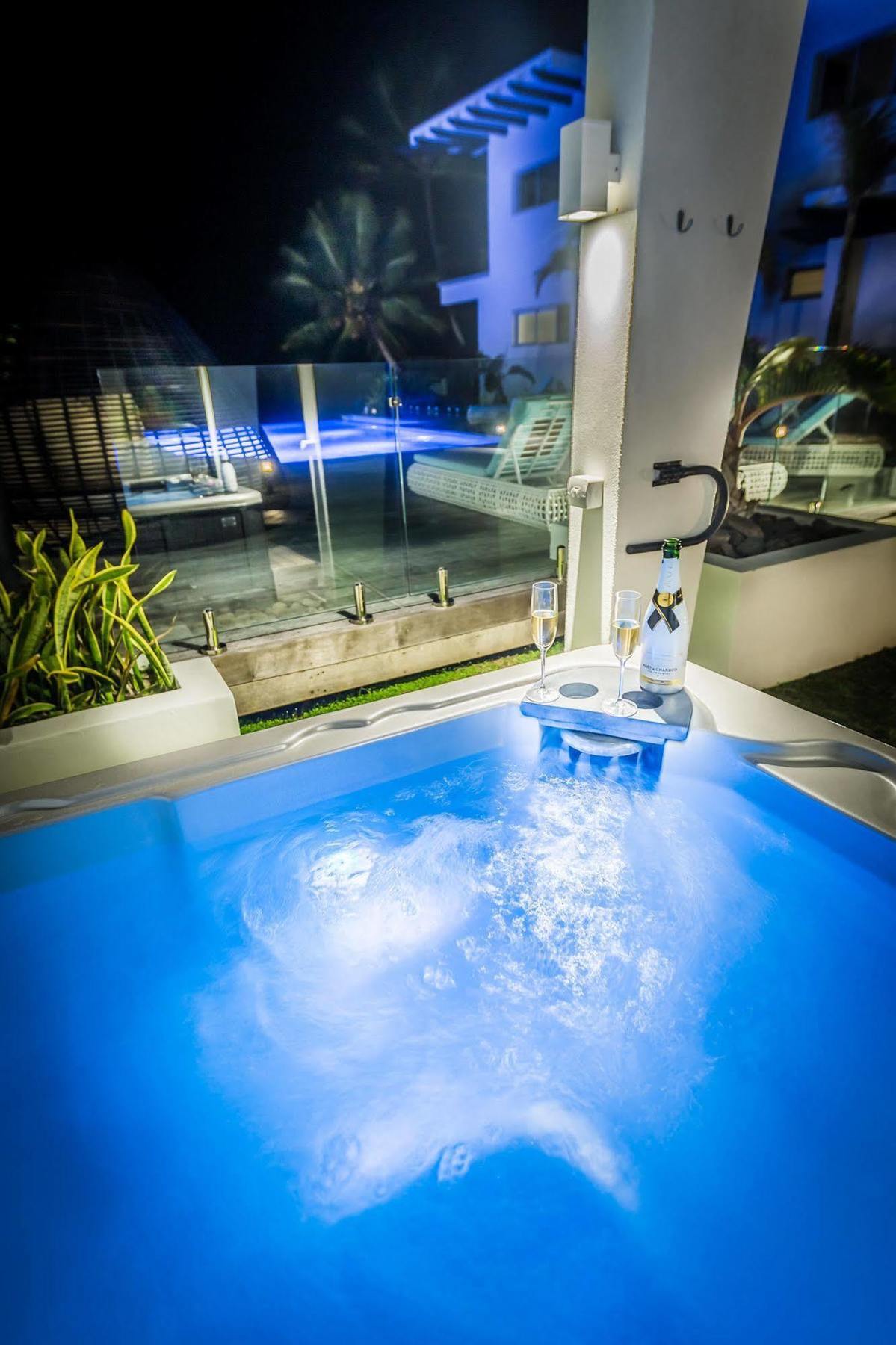 Crystal Blue Lagoon Villas Rarotonga Luaran gambar